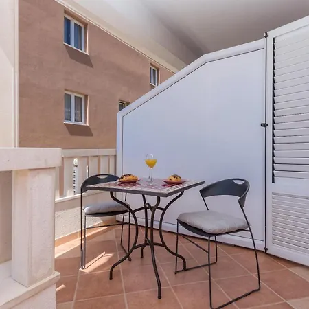 Skiljini Dvori - Studio-apartman 1