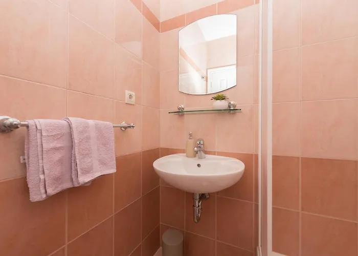 Skiljini Dvori - Studio-apartman 1 Makarska